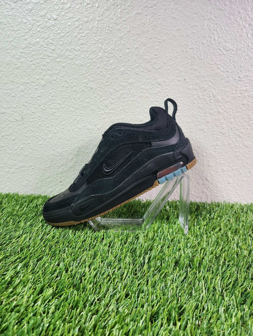 Nike Air Max Ishod Wair SB Black Gum -Men Size 5.5  / FB2393-001 New